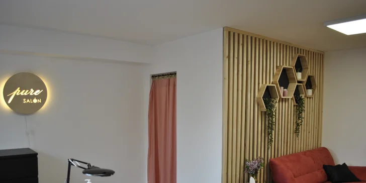 Suchá, mokrá alebo relaxačná? Doprajte svojim nohám pedikúru alebo kompletný relaxačný balíček!