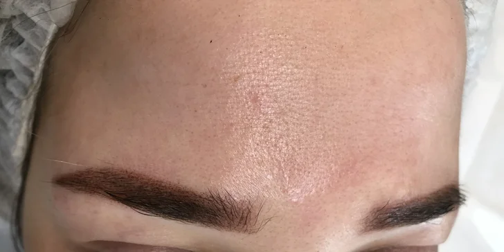 Permanentný make-up (obočie, horná linka, pery) či laminácia obočia