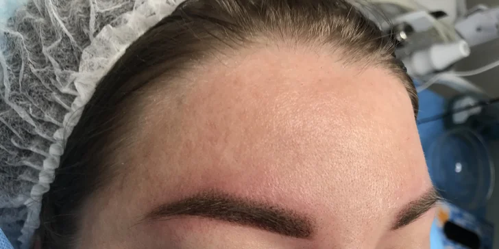 Permanentný make-up (obočie, horná linka, pery) či laminácia obočia