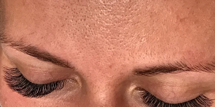Lash lifting či dokonalé 1D alebo 3D mihalnice