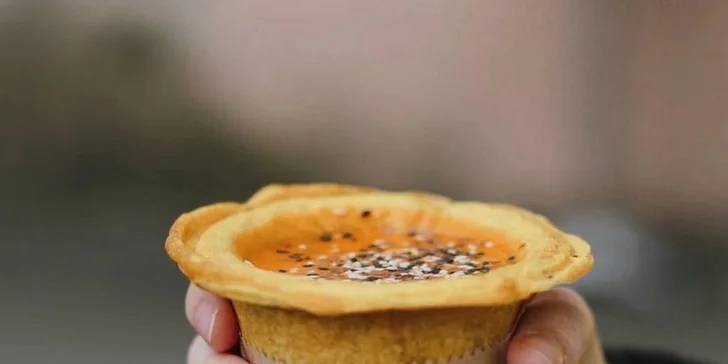 Polievka v chlebovom poháriku + vegetatarák v košickom Soupculture