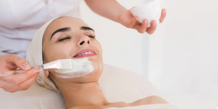 Precízne čistenie pleti alebo chemický peeling