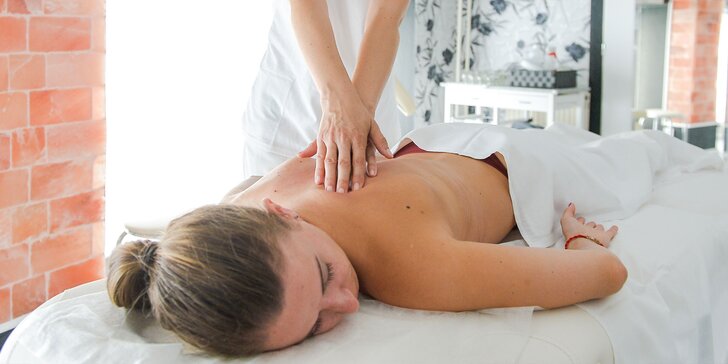Klasická masáž chrbta či celého tela, antimigrenózna masáž aj bankovanie
