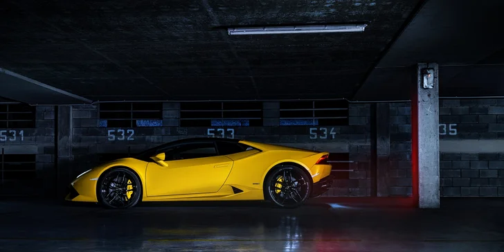 Užite si parádnu jazdu v LAMBORGHINI HURACAN LP 610–4 ako vodič alebo spolujazdec