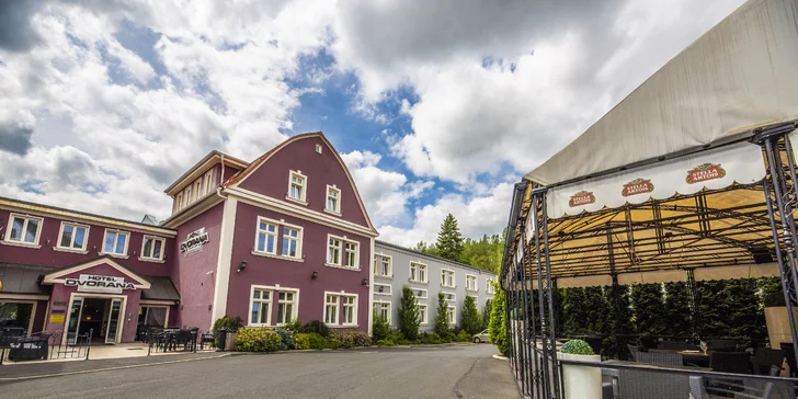 Luxusný pobyt v Karlových Varoch: skvelé jedlo, wellness aj vlastná kinosála