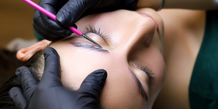 Krása nepočká! Lash lifting mihalníc a laminácia obočia v salóne Timea