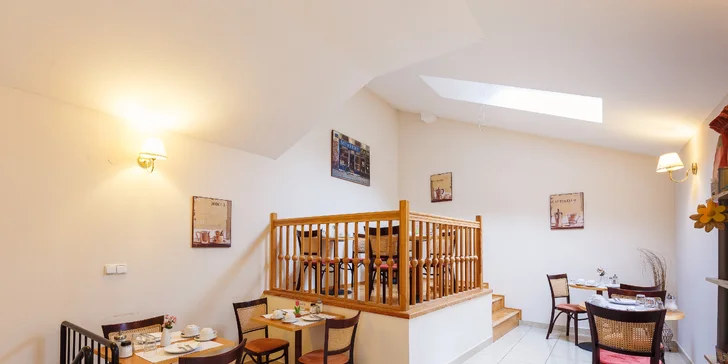 Fantastický odpočinok blízko Vřídelnej kolonády: 3* hotel s raňajkami aj zľava na masáže