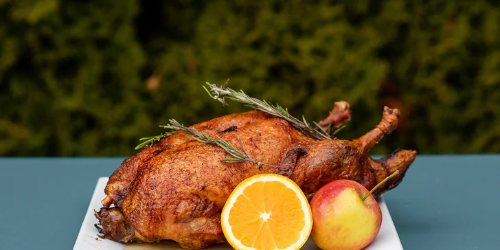 Domáce kačacie hody až pre 4 osoby z Bistra Moment, ktoré je známe vysokou úrovňou gastronómie