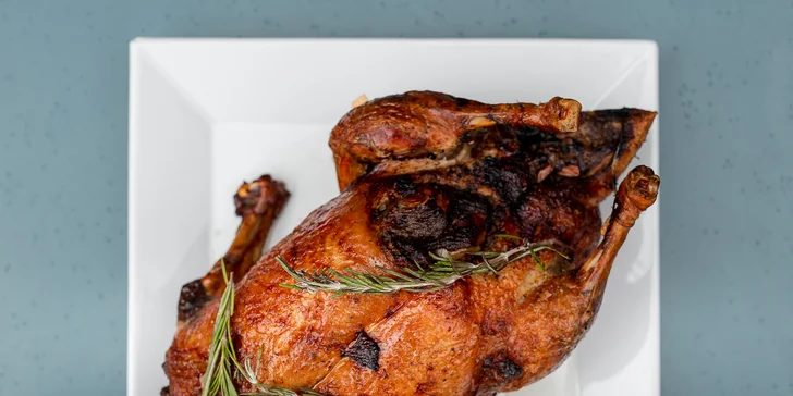 Domáce kačacie hody až pre 4 osoby z Bistra Moment, ktoré je známe vysokou úrovňou gastronómie