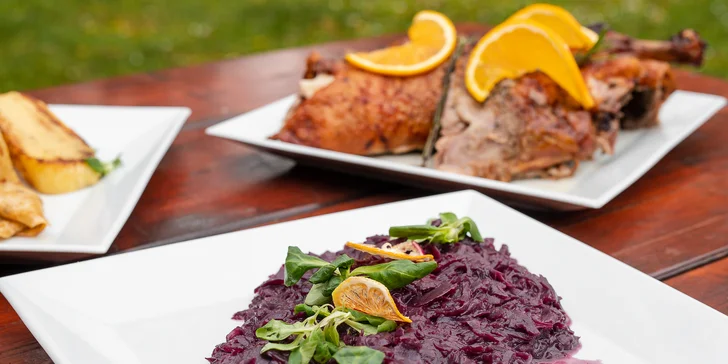 Domáce kačacie hody až pre 4 osoby z Bistra Moment, ktoré je známe vysokou úrovňou gastronómie