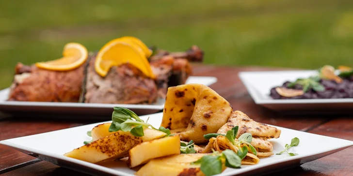 Domáce kačacie hody až pre 4 osoby z Bistra Moment, ktoré je známe vysokou úrovňou gastronómie