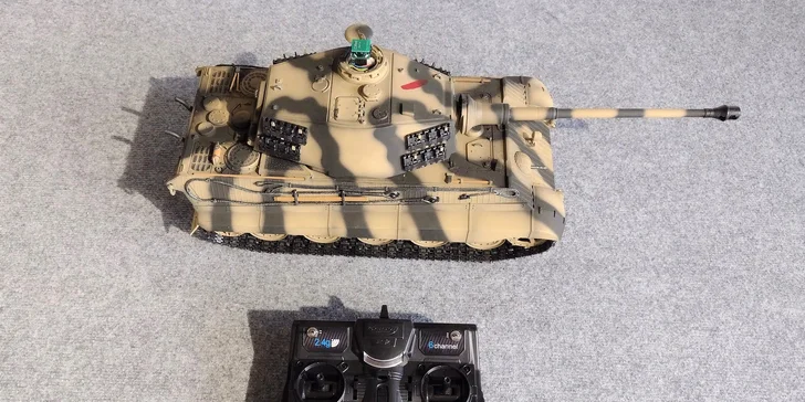 Veľkolepý tankový súboj s upravenými RC modelmi v TANKOVEJ ARÉNE