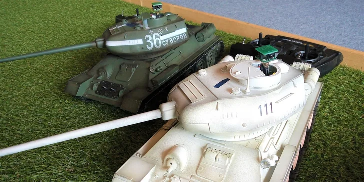 Veľkolepý tankový súboj s upravenými RC modelmi v TANKOVEJ ARÉNE