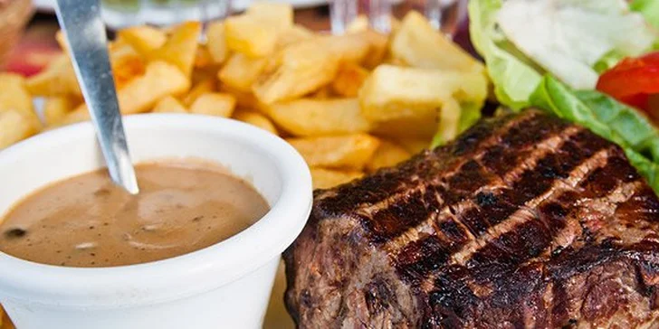 5,90 za hovädzí steak z pravej sviečkovice s hranolkami. Špecialita pre váš gurmánsky jazýček. Zľava 58%!