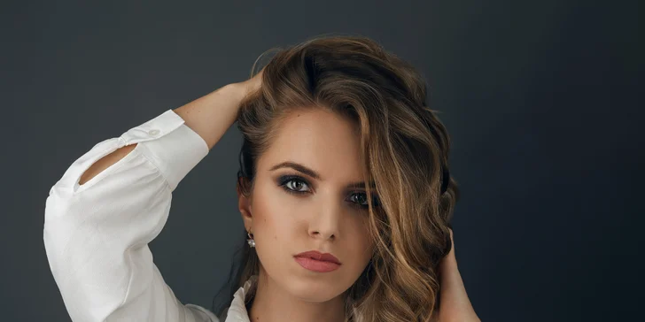 Denné, večerné alebo foto líčenie aj s lepením rias a účesom