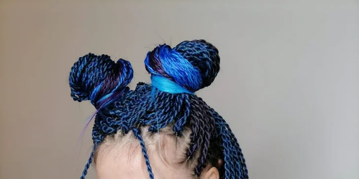 Boxerské copy, pseudo dredy, twisty či kučery - trendy zmena vášho imidžu
