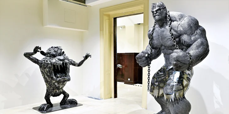 GALERIE OCELOVÝCH FIGURÍN: úžasný svet sci-fi, rozprávok, komiksov a luxusných áut