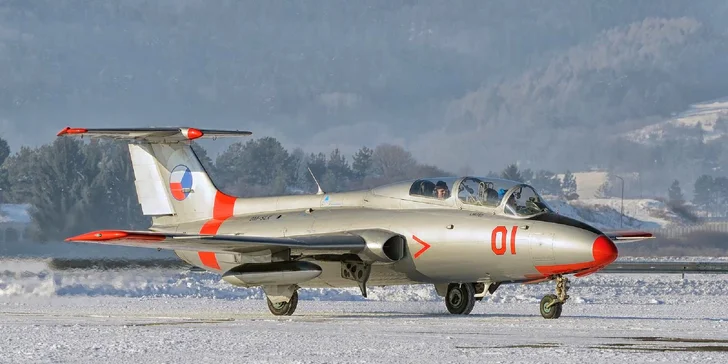 Adrenalínom nabitý let stíhačkou L-29 DELFÍN vrátane akrobacie vo vzduchu!
