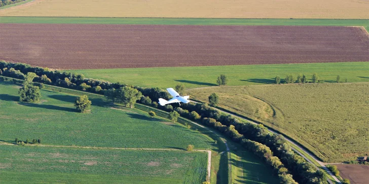 Zažite nezabudnuteľný let ultraľahkým hornoplošníkom s možnosťou pilotovania