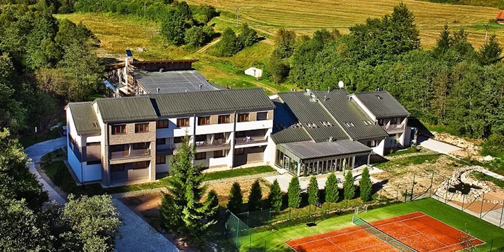 Hotel Bystrá*** s neobmedzeným vodným a saunovým svetom v nádhernej doline Nízkych Tatier pod Chopkom