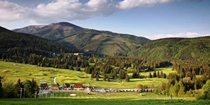 Hotel Bystrá*** s neobmedzeným vodným a saunovým svetom v nádhernej doline Nízkych Tatier pod Chopkom