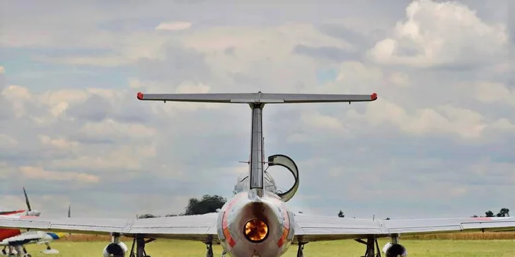 Adrenalínom nabitý let stíhačkou L-29 DELFÍN vrátane akrobacie vo vzduchu!