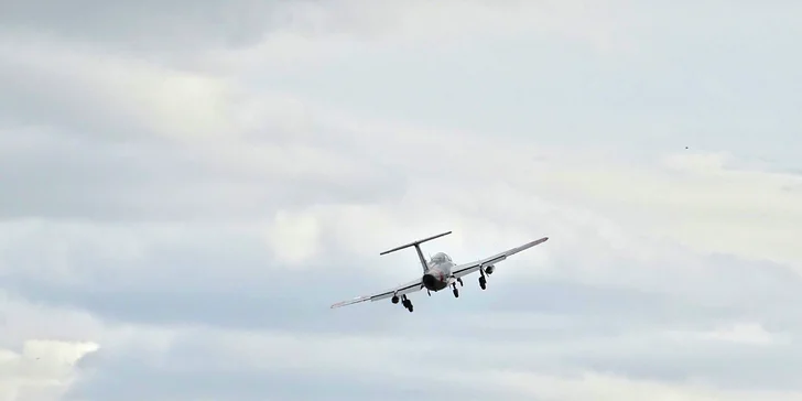Adrenalínom nabitý let stíhačkou L-29 DELFÍN vrátane akrobacie vo vzduchu!