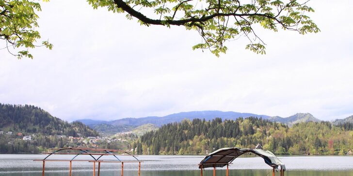 Exkluzívny pobyt priamo pri slovinskom jazere Bled: bohaté raňajky a wellness