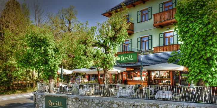 Exkluzívny pobyt priamo pri slovinskom jazere Bled: bohaté raňajky a wellness