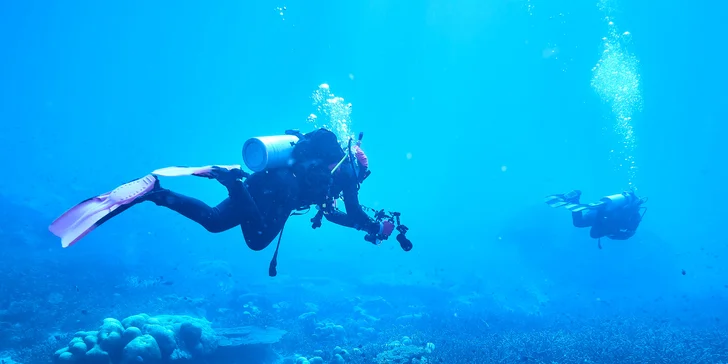 Skúšobný ponor Discover Scuba s potápačským prístrojom v Seneckom jazere