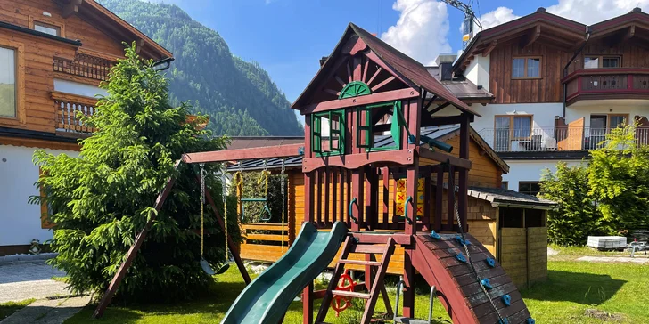 Za aktívnym oddychom do rakúskych Álp: penzión s raňajkami priamo pri zastávke skibusu