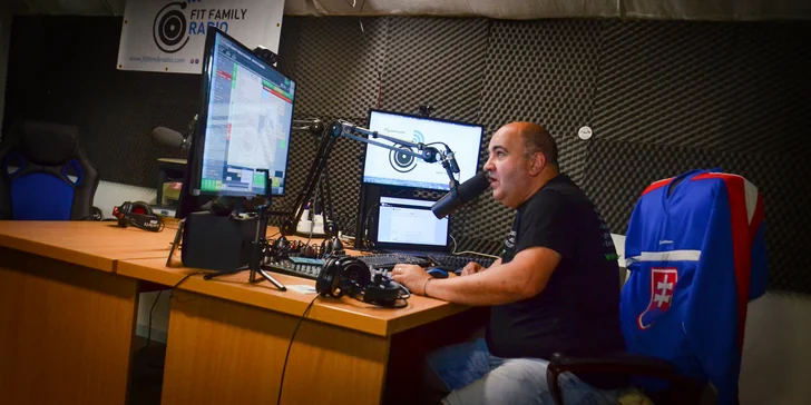 Zážitkové moderovanie LIVE vysielania vo FIT FAMILY RÁDIO + certifikát