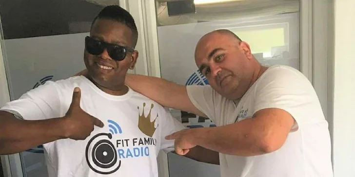Zážitkové moderovanie LIVE vysielania vo FIT FAMILY RÁDIO + certifikát