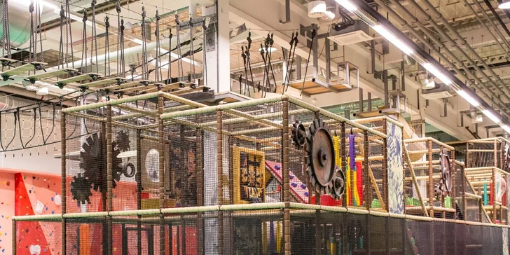 Zabavte sa v STEAM FACTORY: Lezenie, detský svet, Laser Game i lanové centrum
