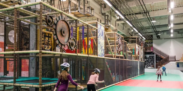 Zabavte sa v STEAM FACTORY: Lezenie, detský svet, Laser Game i lanové centrum