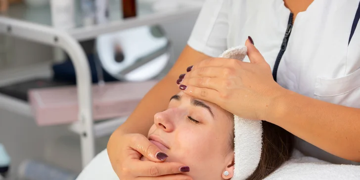 Hydratačné ošetrenie, masáž tváre, inframaska, BB Glow či mikrodermabrázia pre vašu pleť