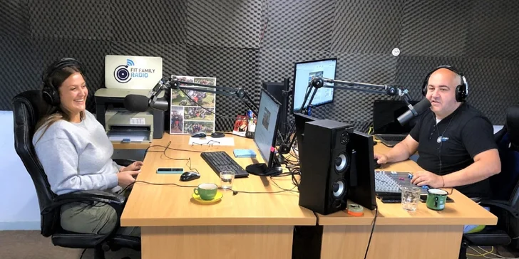Zážitkové moderovanie LIVE vysielania vo FIT FAMILY RÁDIO + certifikát