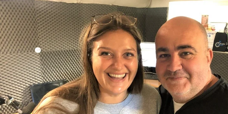 Zážitkové moderovanie LIVE vysielania vo FIT FAMILY RÁDIO + certifikát