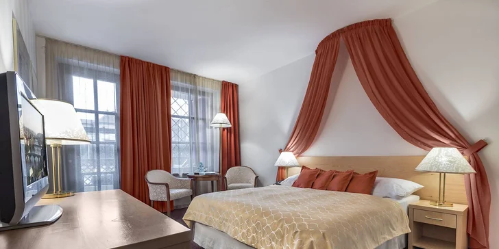 Luxusný pobyt na Malej Strane: bohaté raňajky a 60 min. vstup do privátneho wellness