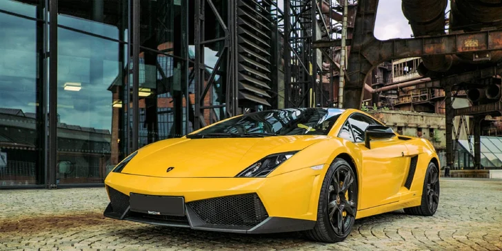 Adrenalínová jazda na Ferrari či Lamborghini!