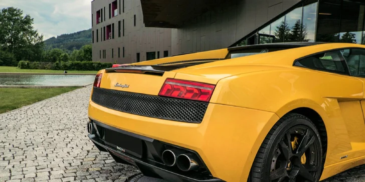 Adrenalínová jazda na Ferrari či Lamborghini!