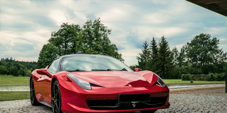 Adrenalínová jazda na Ferrari či Lamborghini!