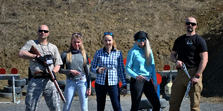 Jedinečná streľba z historických zbraní v modernom štýle