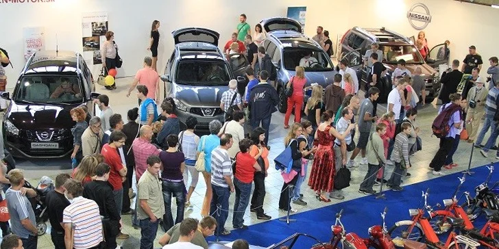 Vstup na Autosalón - Autoshow Nitra 2013