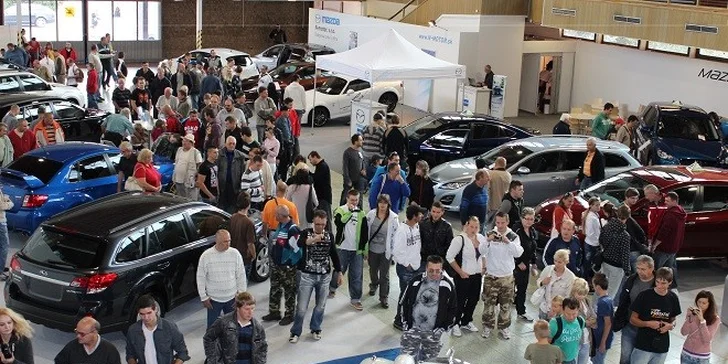 Vstup na Autosalón - Autoshow Nitra 2013