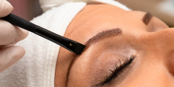 Čistenie pleti, mezoterapia či laminácia obočia v Care and Beauty