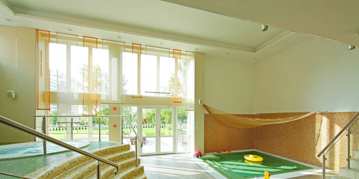 Rodinný hotel pri krásnom Balatone: wellness a moderné izby s terasou
