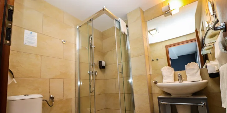 Relax pre celú rodinu vo Wellness Hoteli Yacht**** na brehu Balatona