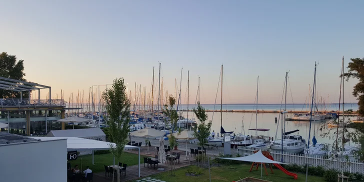 Relax pre celú rodinu vo Wellness Hoteli Yacht**** pri Balatone
