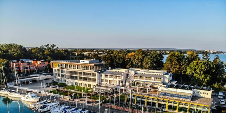 Relax pre celú rodinu vo Wellness Hoteli Yacht**** pri Balatone
